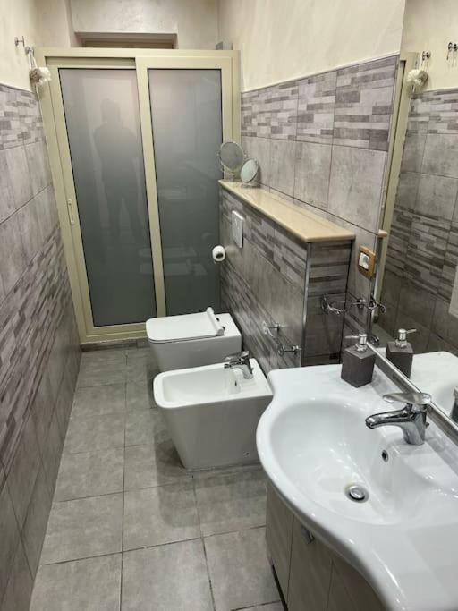Bianca House Apartment Catania Bagian luar foto